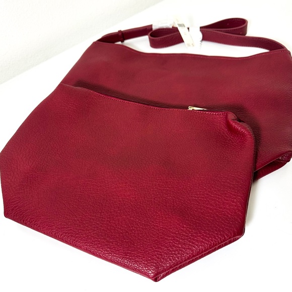 Anthropologie Vegan Leather Buckle Strap Bucket Bag in Red NWT - Picture 5 of 16